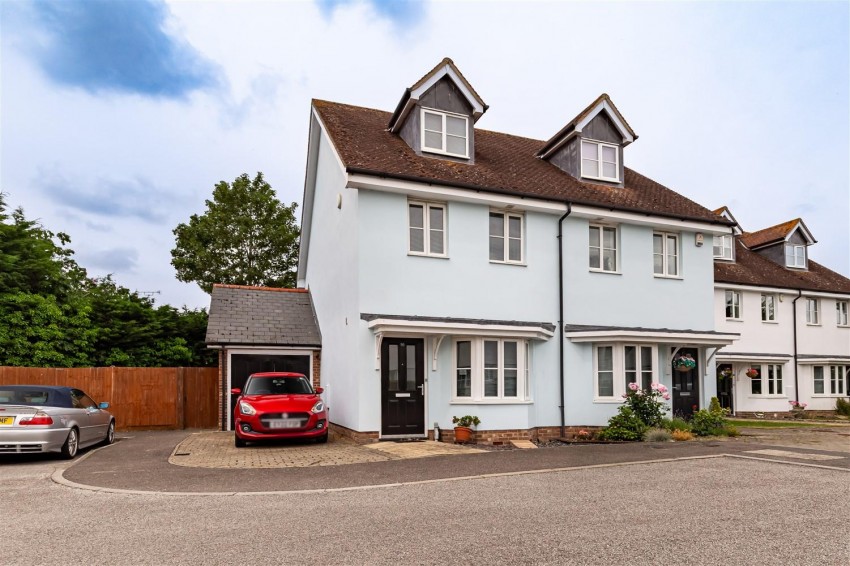 Images for Walter Mead Close, Ongar