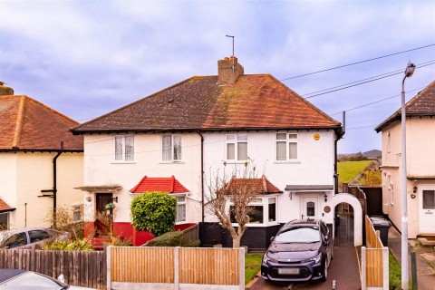 View Full Details for Shaftesbury Road, Epping