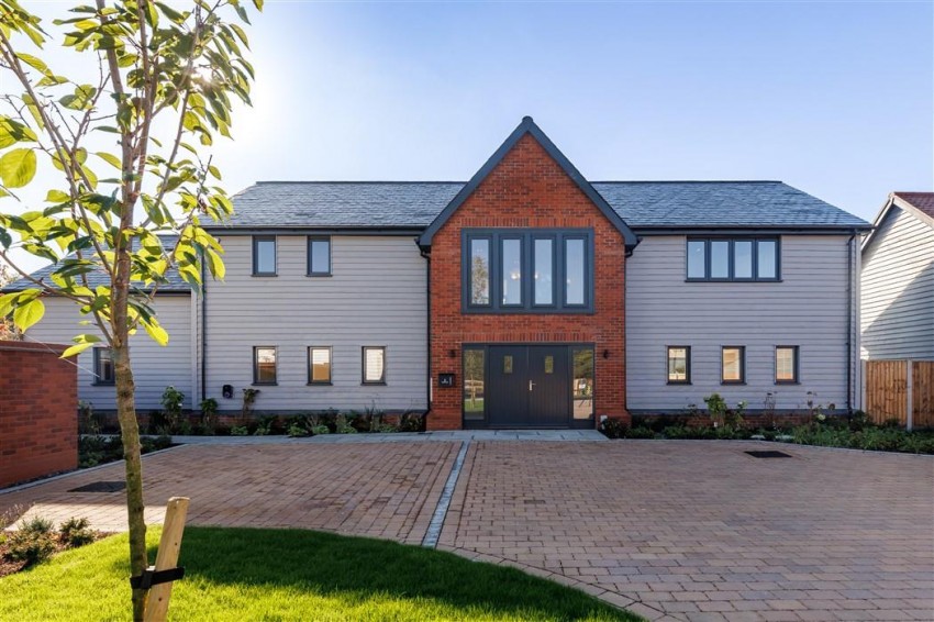 Images for MEADOW VIEW, Epping Lane, Stapleford Tawney,