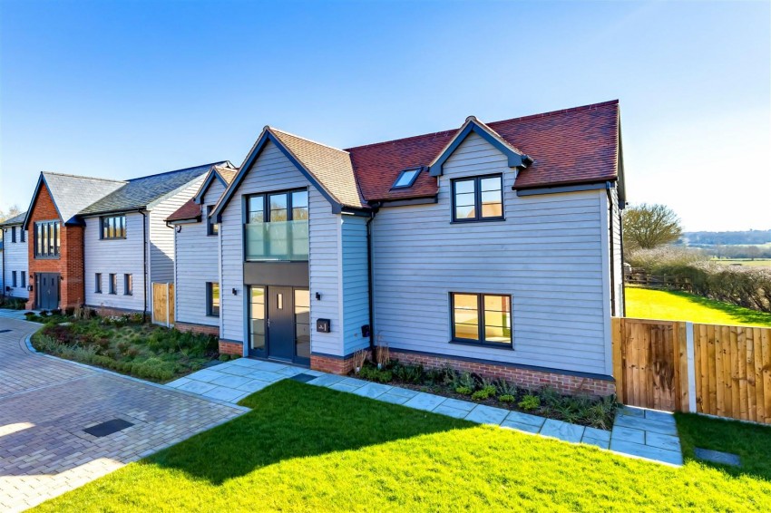 Images for MEADOW VIEW, Epping Lane, Stapleford Tawney,