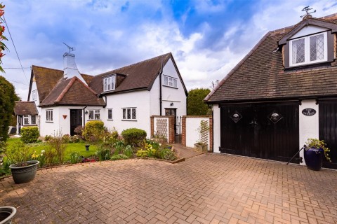 View Full Details for Duck Lane, Thornwood Common