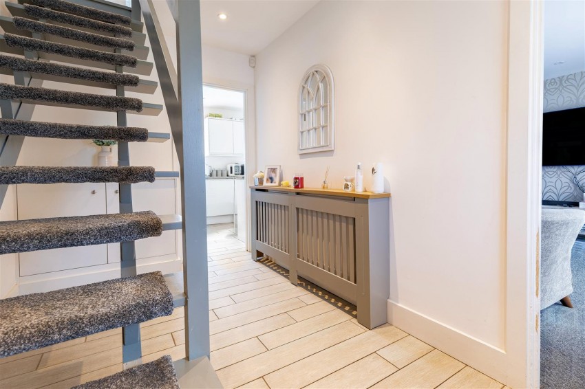 Images for Centre Drive, Epping