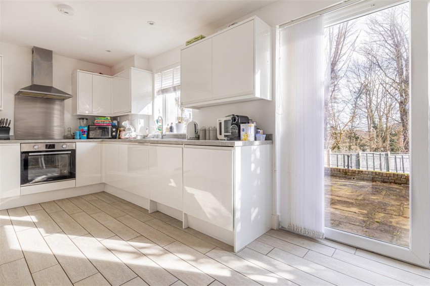 Images for Centre Drive, Epping