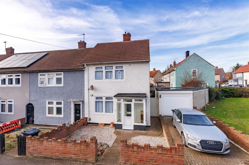 Images for Holt Way, Chigwell