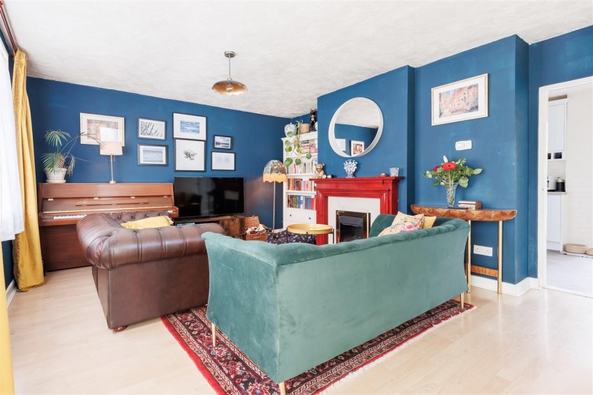 Images for Holt Way, Chigwell