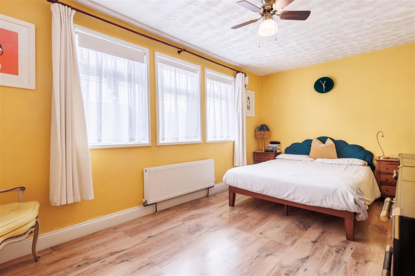 Images for Holt Way, Chigwell