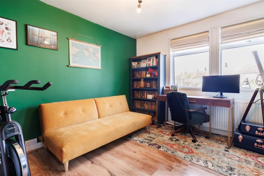 Images for Holt Way, Chigwell