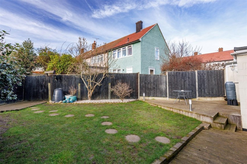 Images for Holt Way, Chigwell