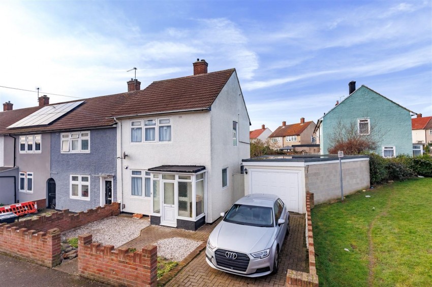 Images for Holt Way, Chigwell