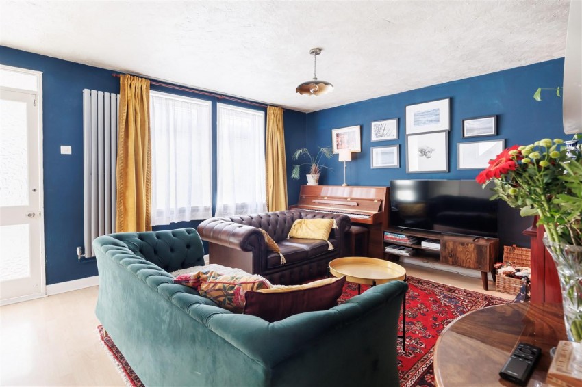 Images for Holt Way, Chigwell
