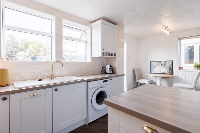 Images for Holt Way, Chigwell