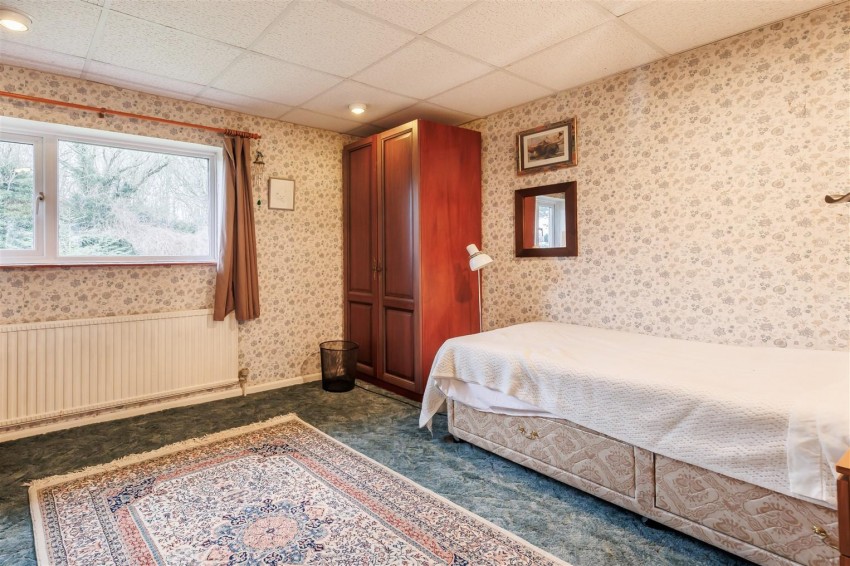 Images for Centre Drive, Epping