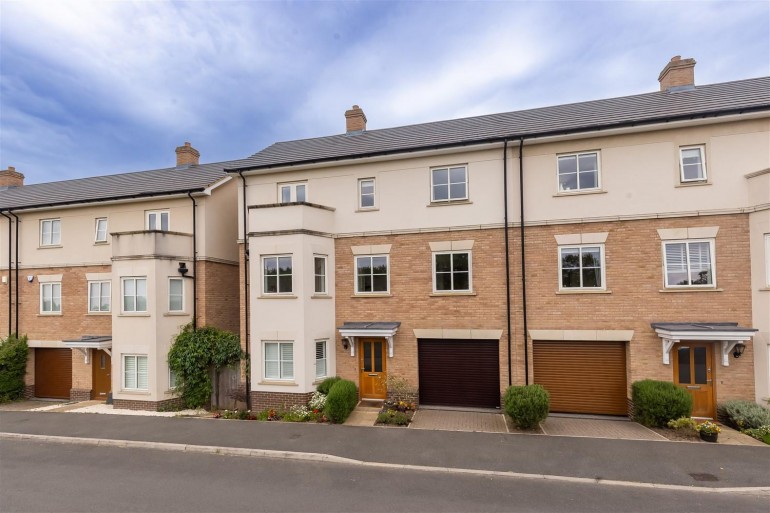 Buckingham Road, Epping