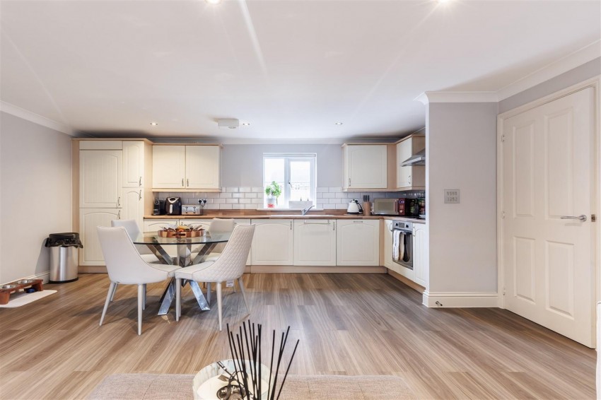 Images for College Close, Loughton