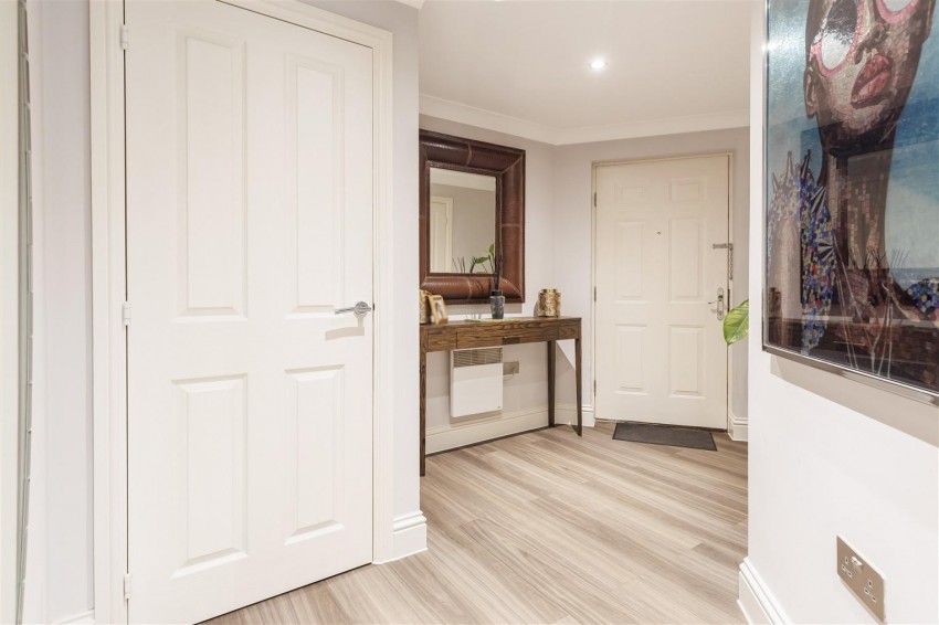 Images for College Close, Loughton