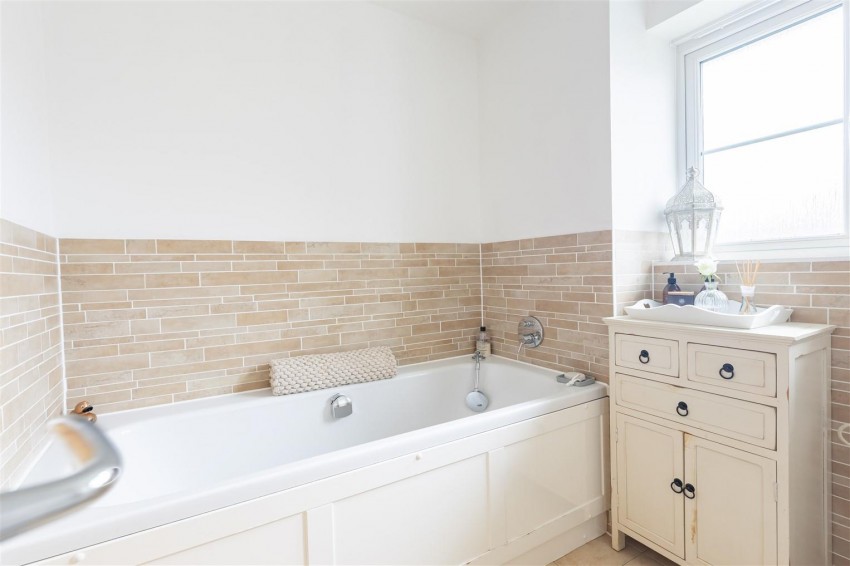 Images for Kings Wood Park, Epping