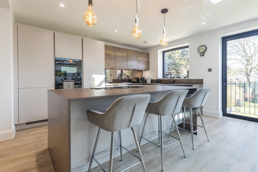 Images for Crows Road, Epping
