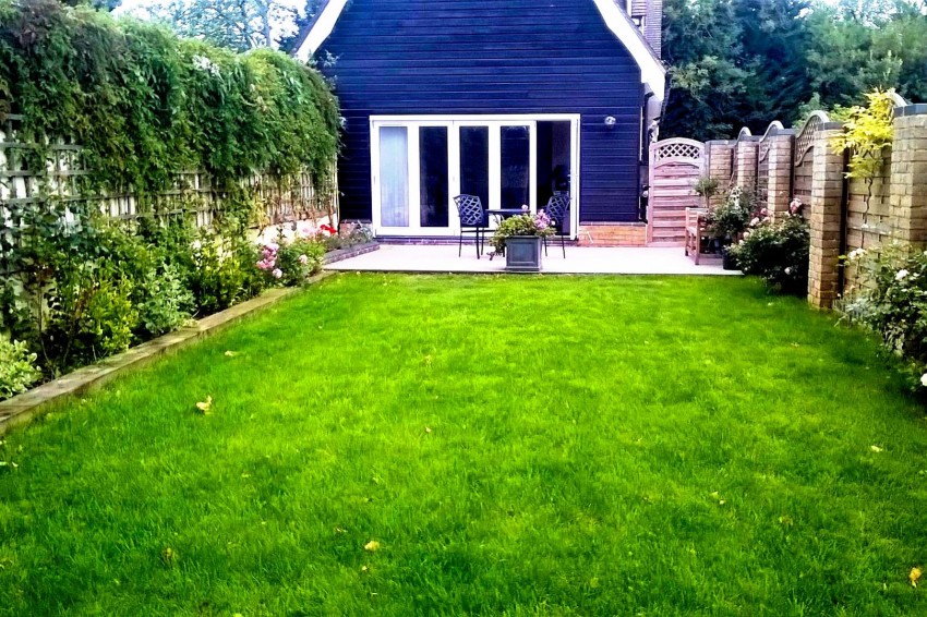 Images for Pipers Farm, Lippitts Hill, Loughton