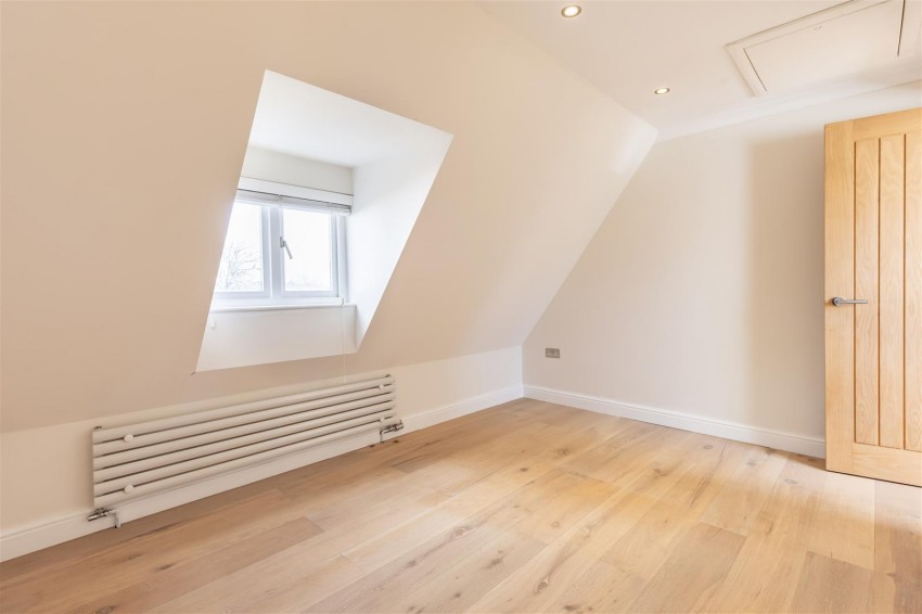 Images for Pipers Farm, Lippitts Hill, Loughton