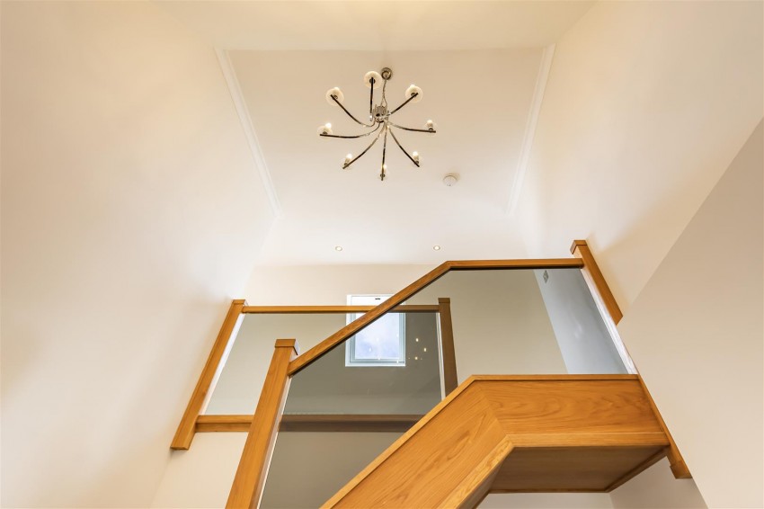 Images for Pipers Farm, Lippitts Hill, Loughton