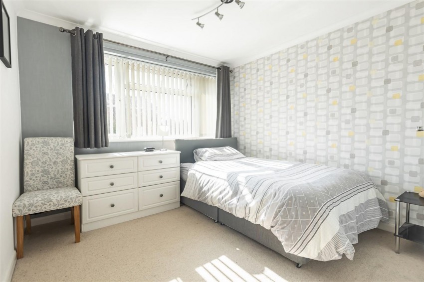 Images for Thornhill, North Weald