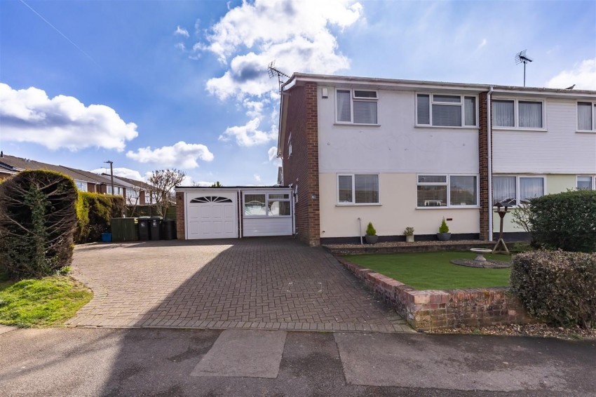 Images for Thornhill, North Weald