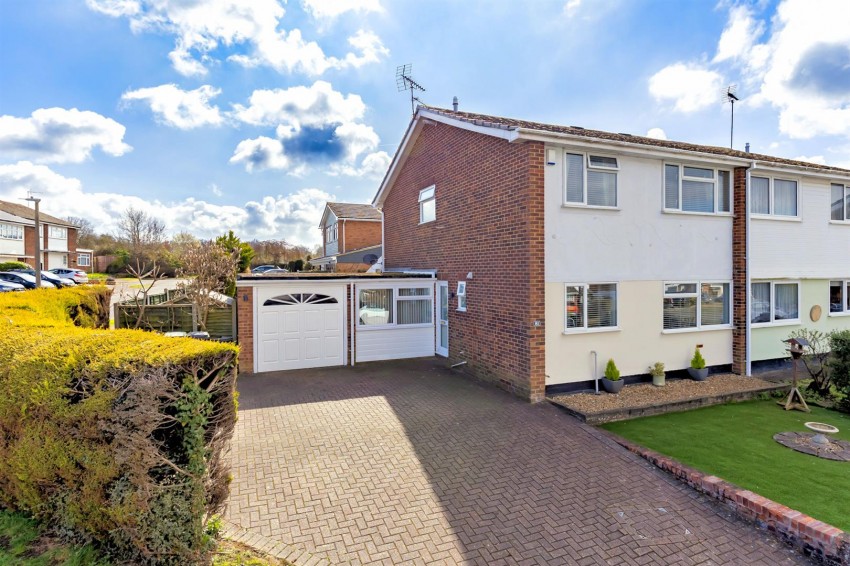 Images for Thornhill, North Weald