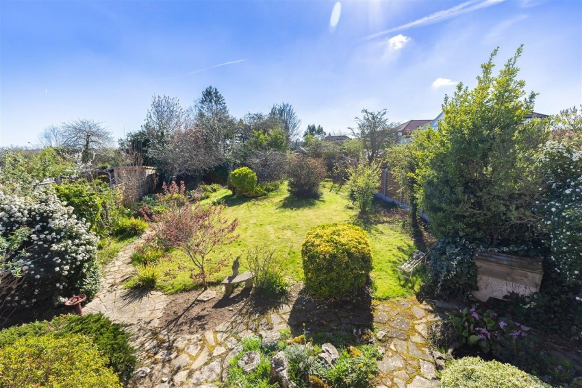 Images for Heath Drive, Theydon Bois