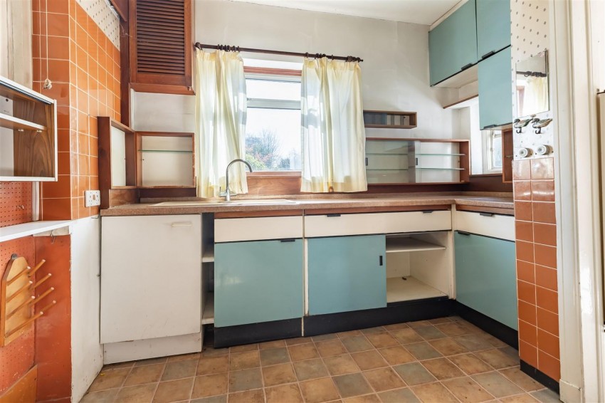 Images for Heath Drive, Theydon Bois