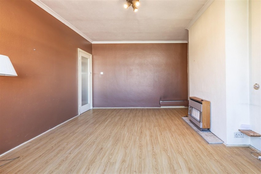Images for Heath Drive, Theydon Bois