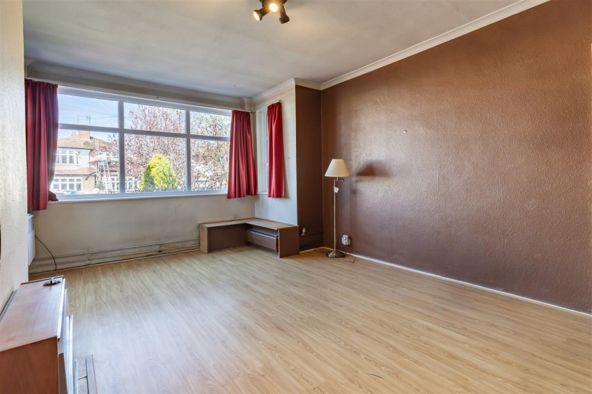 Images for Heath Drive, Theydon Bois