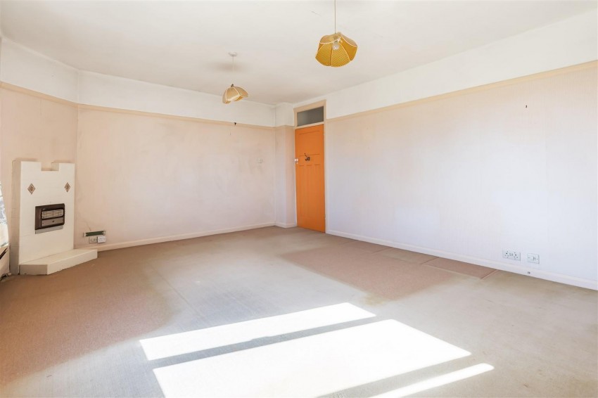 Images for Heath Drive, Theydon Bois