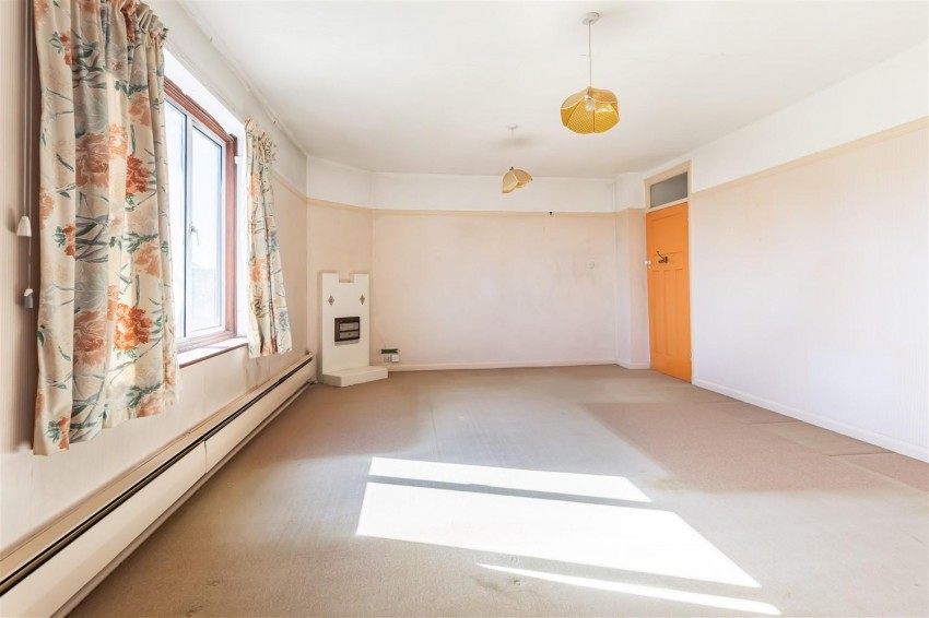 Images for Heath Drive, Theydon Bois