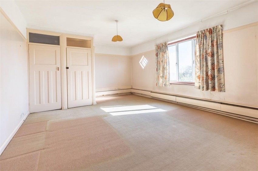Images for Heath Drive, Theydon Bois