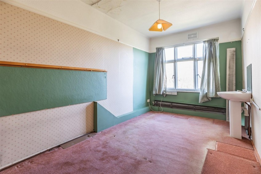 Images for Heath Drive, Theydon Bois