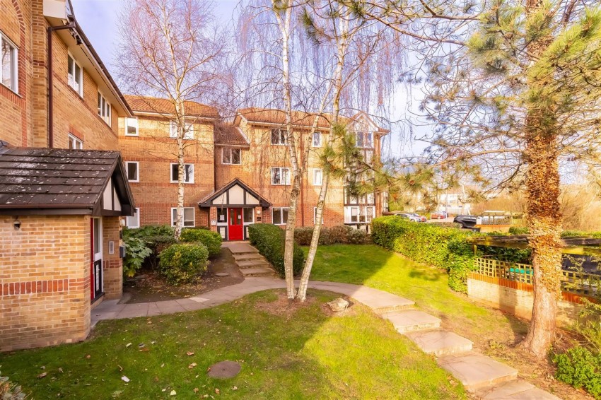 Images for Woodland Grove, Epping