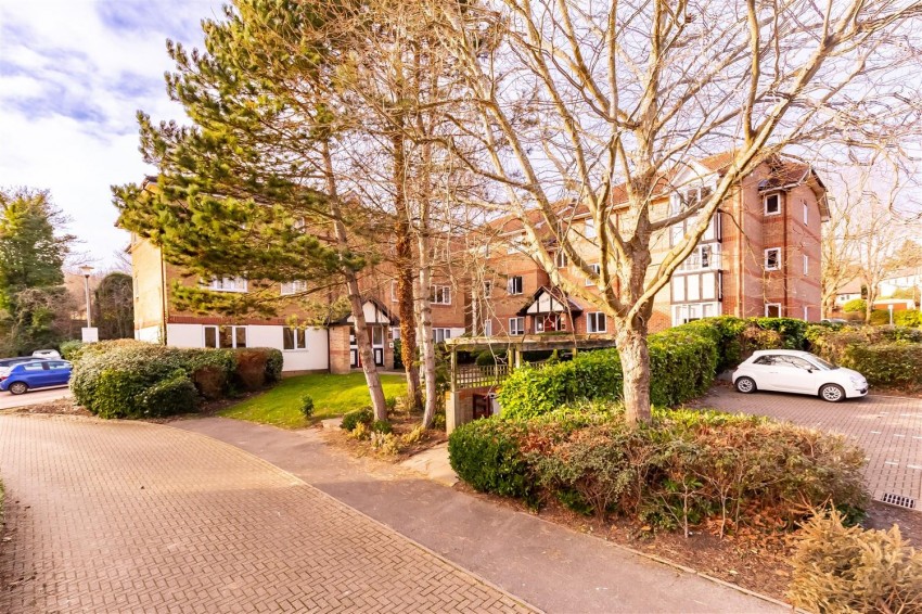 Images for Woodland Grove, Epping
