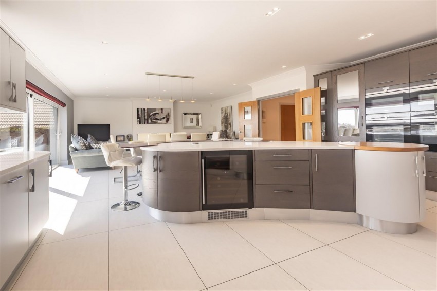 Images for Bower Hill, Epping