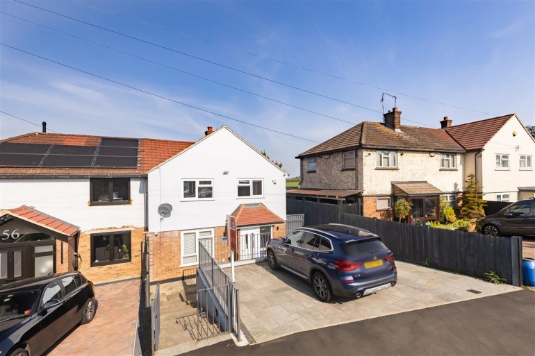 Shaftesbury Road, Epping
