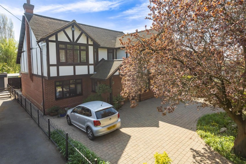 Images for Loughton Lane, Theydon Bois