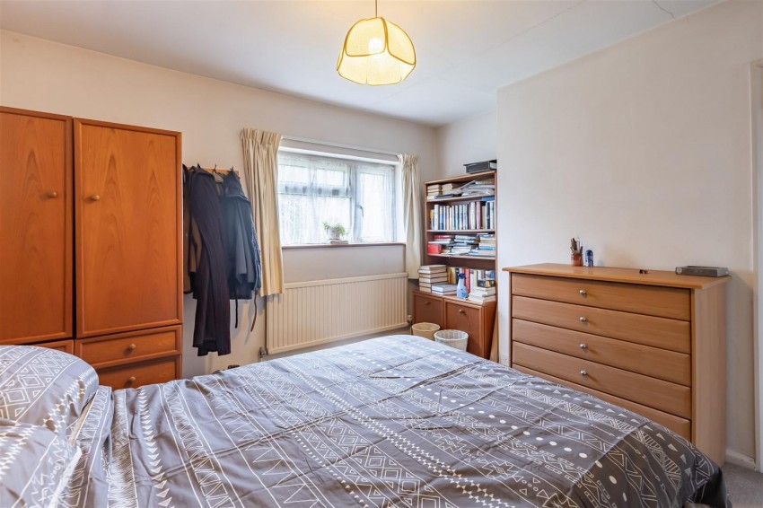 Images for Centre Drive, Epping