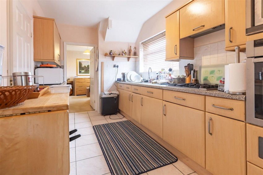 Images for Centre Drive, Epping