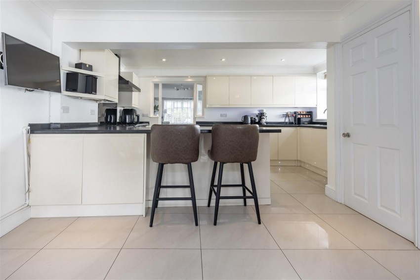 Images for New Farm Drive, Abridge