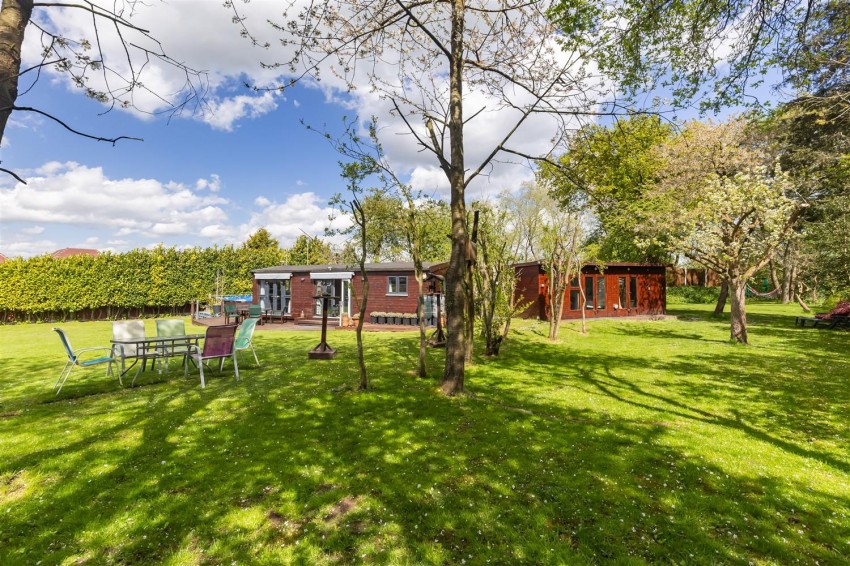 Images for New Farm Drive, Abridge
