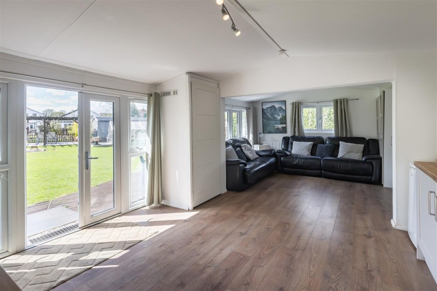Images for New Farm Drive, Abridge