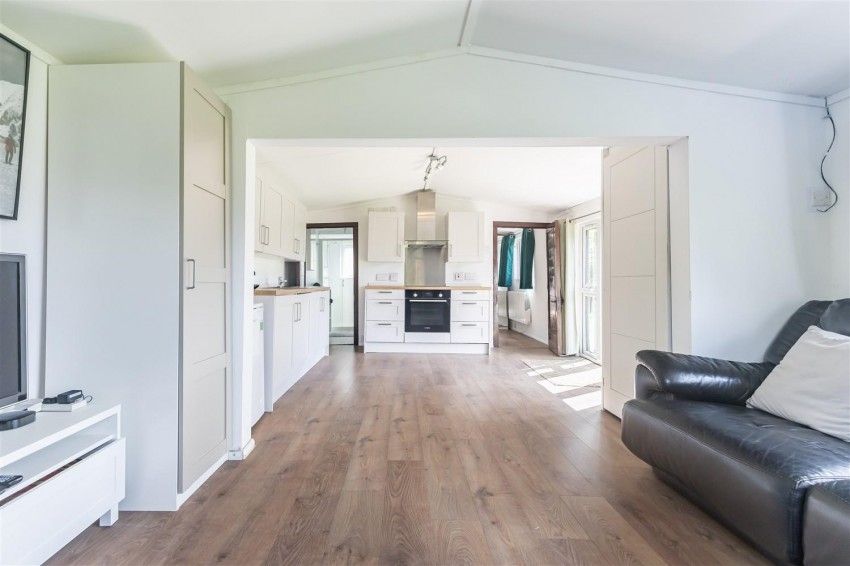 Images for New Farm Drive, Abridge