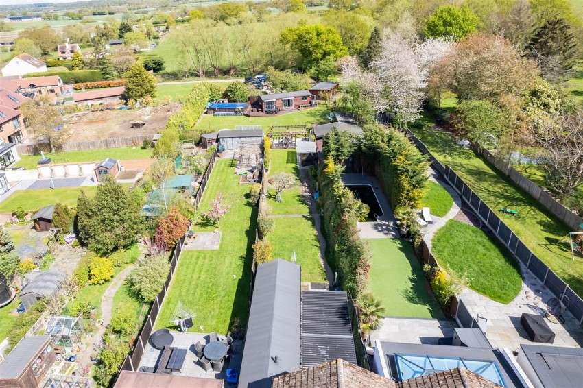 Images for New Farm Drive, Abridge