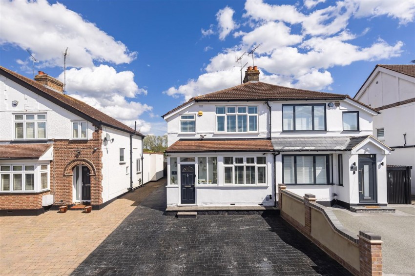Images for New Farm Drive, Abridge
