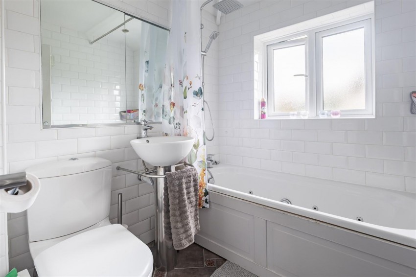 Images for Beaconfield Road, Epping
