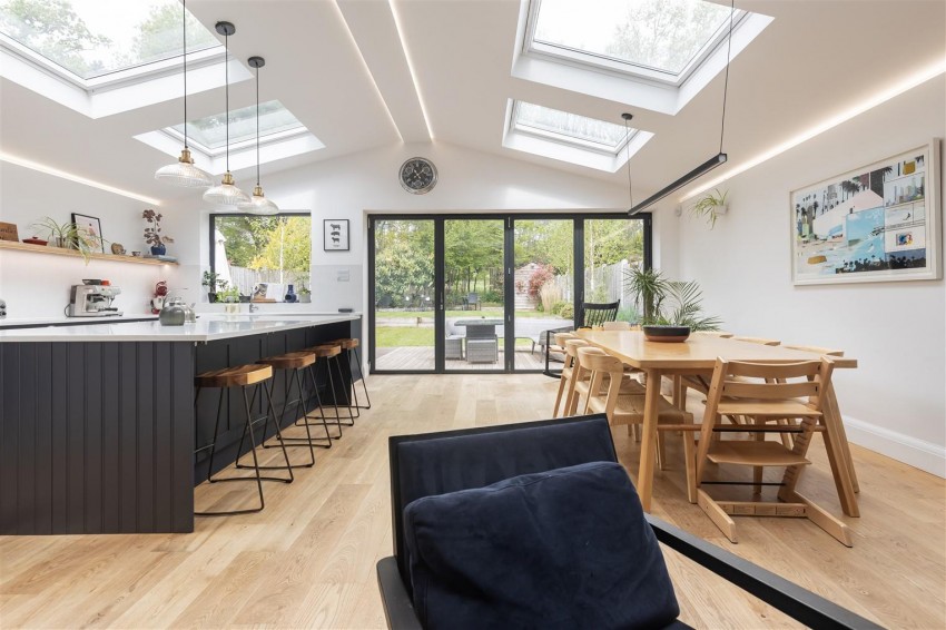 Images for Woodland Way, Theydon Bois, Epping
